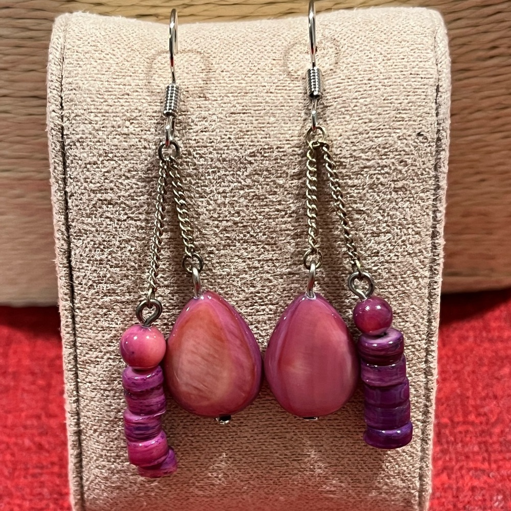 PACIFIC PEARLS PRE-LOVED AUTHENTIC MOTHER-OF-PEARL DANGLING EARRINGS